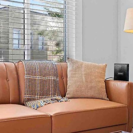 Hip And Bright Lawerenceville 2 Bed Easy Parking Питсбърг Екстериор снимка