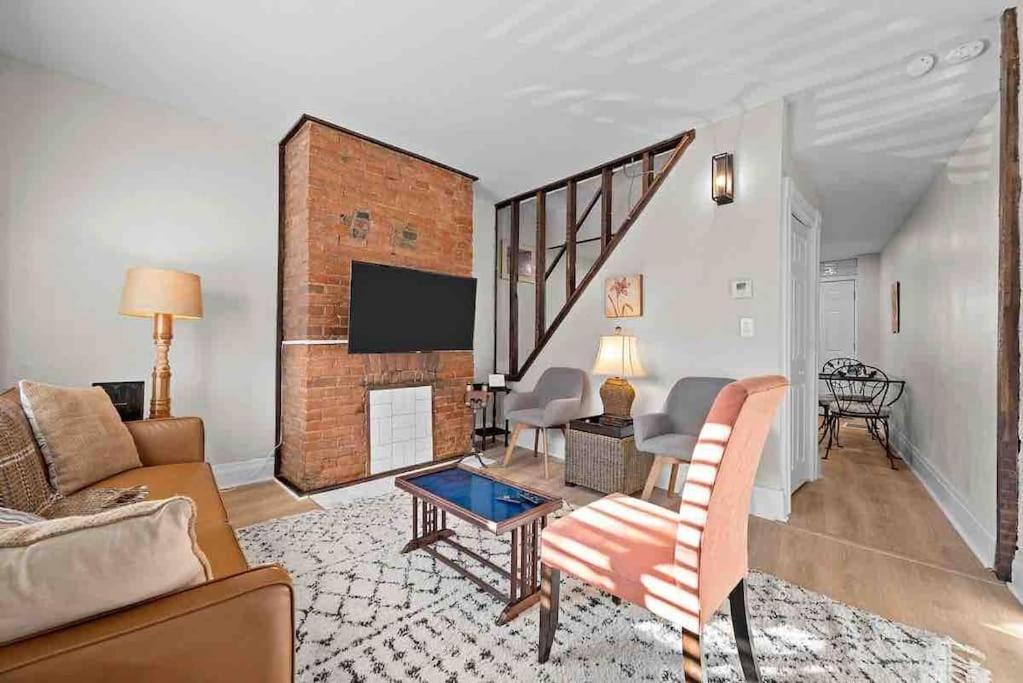 Hip And Bright Lawerenceville 2 Bed Easy Parking Питсбърг Екстериор снимка