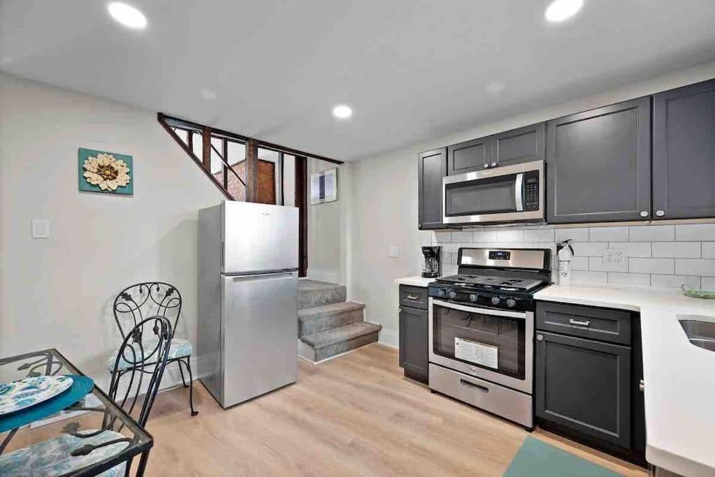 Hip And Bright Lawerenceville 2 Bed Easy Parking Питсбърг Екстериор снимка